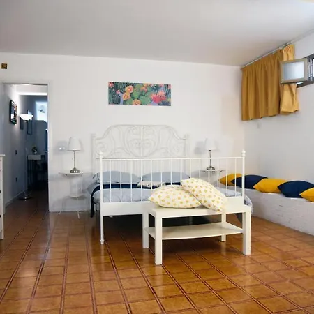 Nesea Apartment *