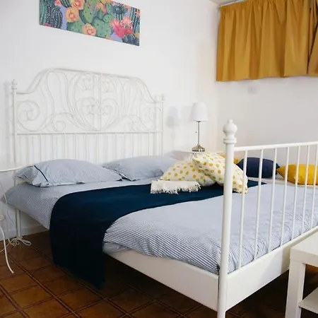 Nesea Apartment *